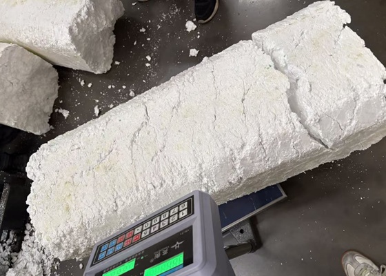 Espuma compactada con una reducción de volumen de 50:1