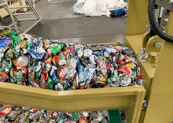 latas de aluminio compactadas