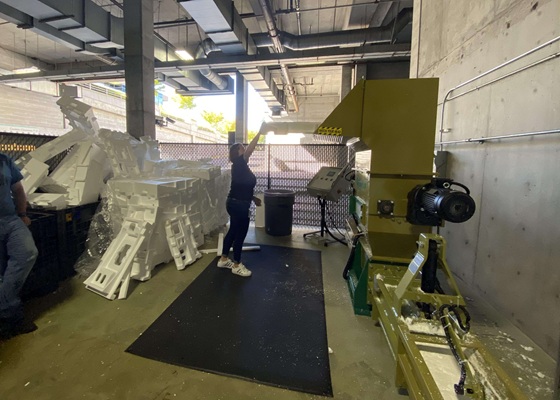 máquina reciclaje de corcho blanco