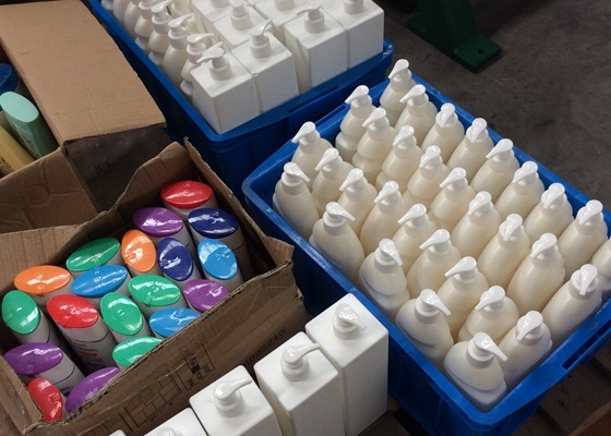 Productos de champú caducados